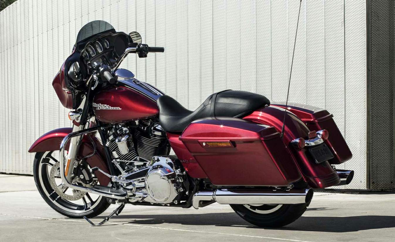 17 street on sale glide special